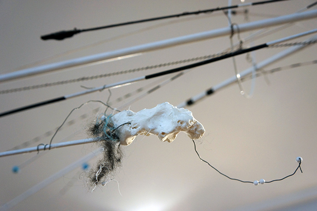 Nikolaus Gansterer, detail view, Fig. 16/2b (Fishing for futures with Alfred North Whitehead), 2017, mobile structure (wood, wire, modelling clay,…), 120 x 200 x 120 cm 
