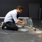 Nikolaus Gansterer, Space in a Space with the traces of its own making (performance), APA Brussels, 2018